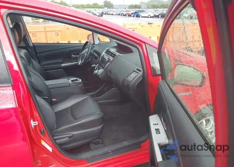 2015 Toyota Prius V Four z USA, uszkodzony, nr VIN JTDZN3EU8FJ020344